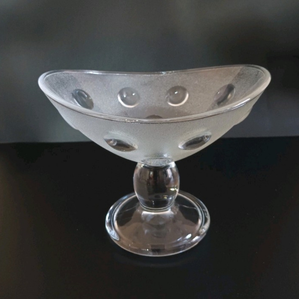 Stylish Italian Frosted Glass Ice Cream Dish Set Of 2